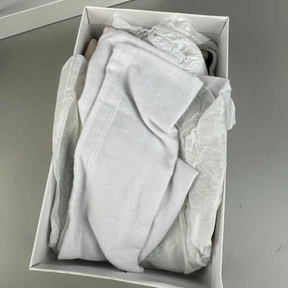 Schutz Blanche Pump in Pearl - Picture 9 of 9